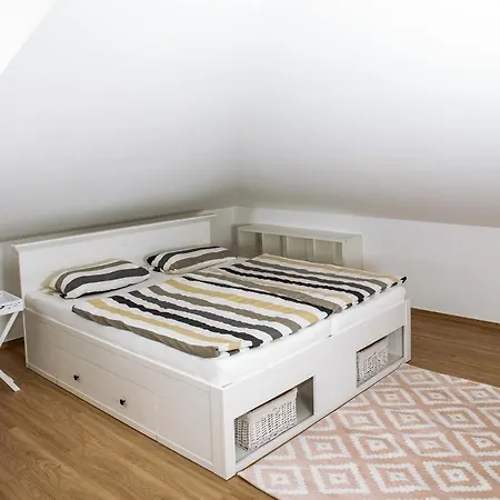 5 In Apartment Hilter